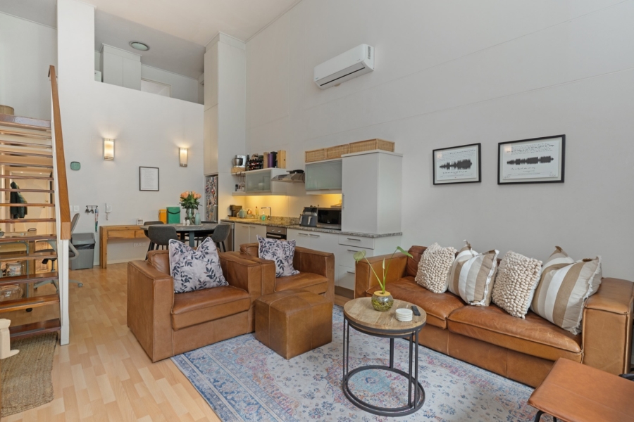2 Bedroom Property for Sale in Gardens Western Cape